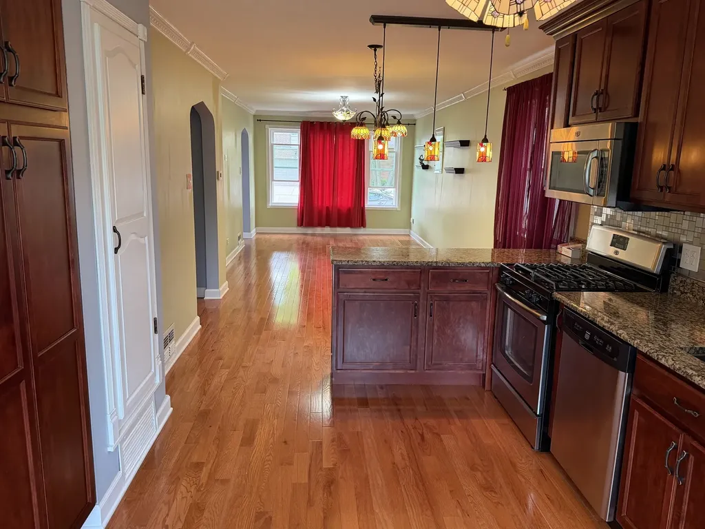 5705 South Nottingham Avenue Chicago IL 60638