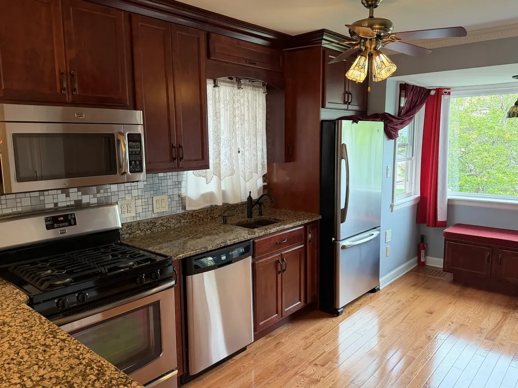 5705 South Nottingham Avenue Chicago IL 60638