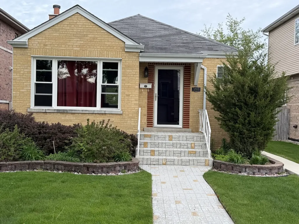 5705 South Nottingham Avenue Chicago IL 60638