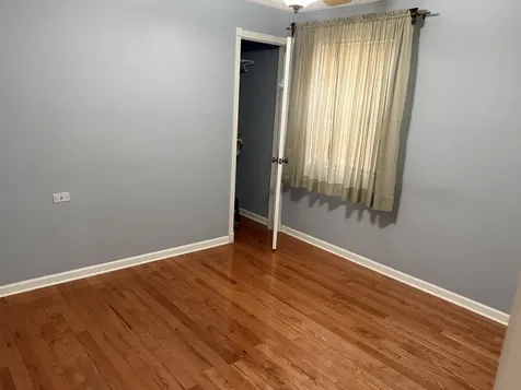 5705 South Nottingham Avenue Chicago IL 60638