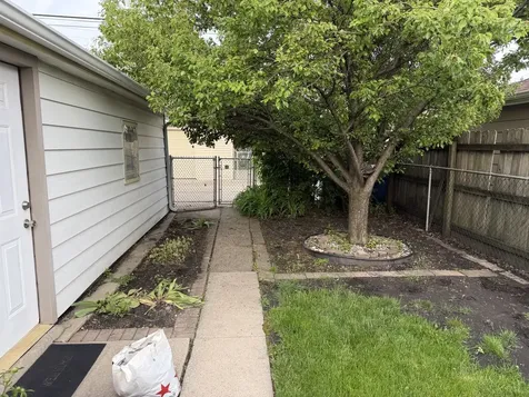 5705 South Nottingham Avenue Chicago IL 60638