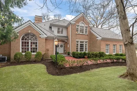 852 Gloucester Crossing Lake Forest IL 60045