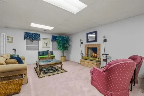 852 Gloucester Crossing Lake Forest IL 60045