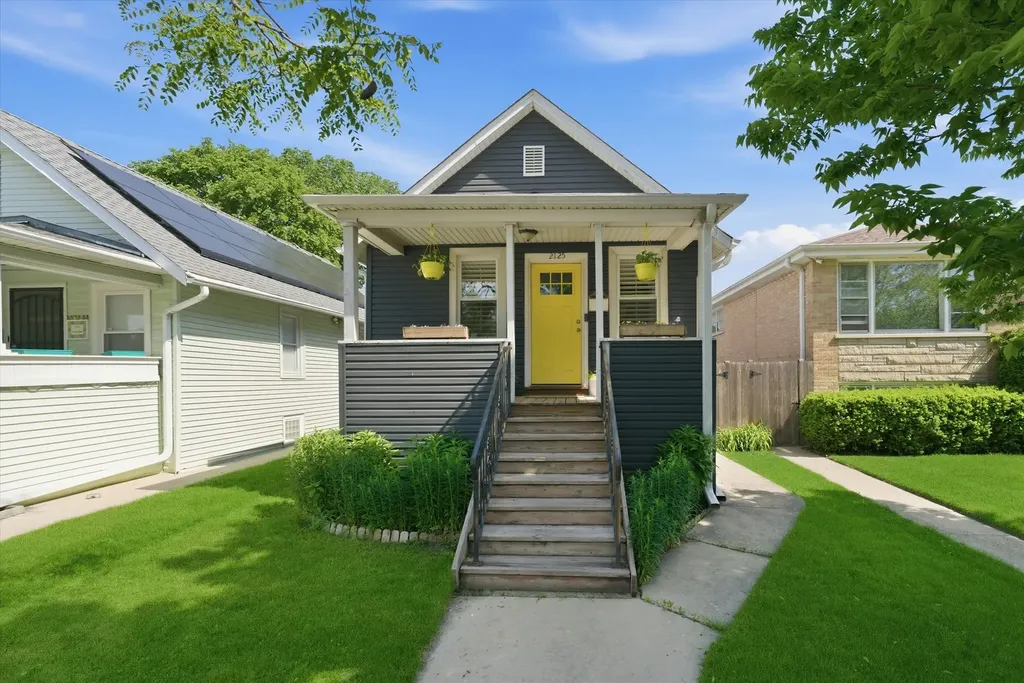2125 Emerson Street Evanston IL 60201