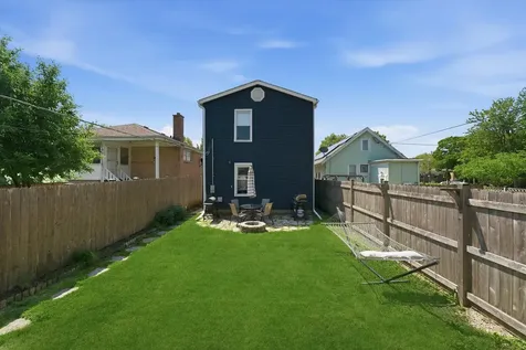 2125 Emerson Street Evanston IL 60201
