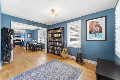 2125 Emerson Street Evanston IL 60201