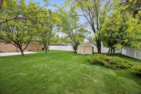 8759 Mobile Avenue Oak Lawn IL 60453