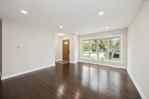 8759 Mobile Avenue Oak Lawn IL 60453