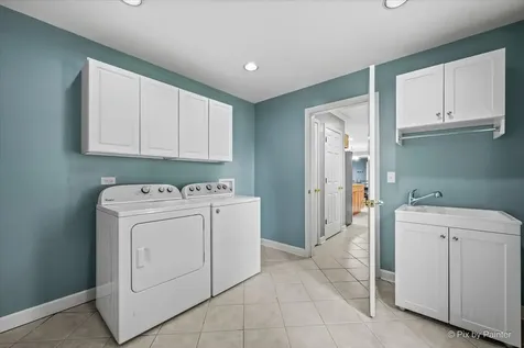 810 Woodridge Trail Mchenry IL 60050