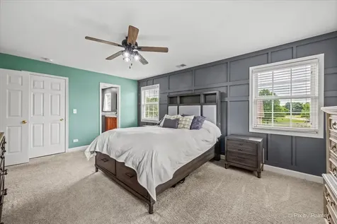 810 Woodridge Trail Mchenry IL 60050