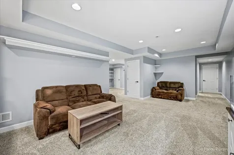 810 Woodridge Trail Mchenry IL 60050