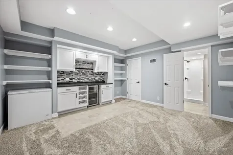 810 Woodridge Trail Mchenry IL 60050