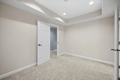 810 Woodridge Trail Mchenry IL 60050