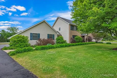 810 Woodridge Trail Mchenry IL 60050