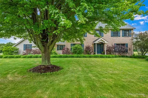 810 Woodridge Trail Mchenry IL 60050