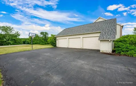 810 Woodridge Trail Mchenry IL 60050