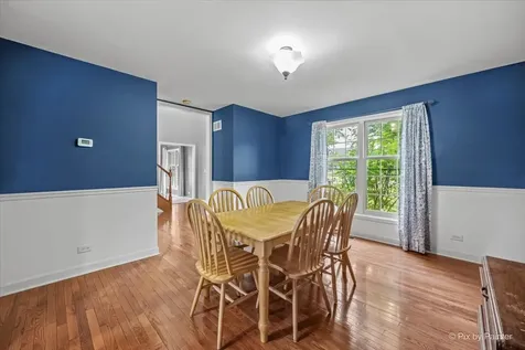 810 Woodridge Trail Mchenry IL 60050