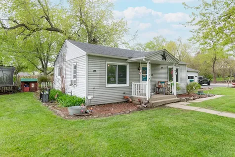 20929 West Sanrem Avenue Lake Villa IL 60046