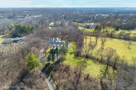 383 County Line Road Barrington Hills IL 60010