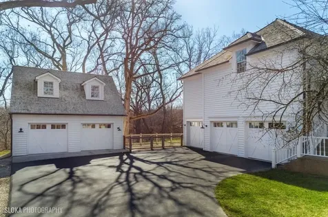 383 County Line Road Barrington Hills IL 60010