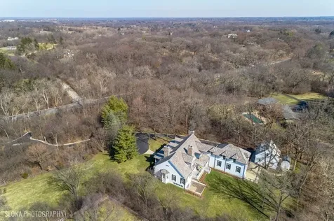 383 County Line Road Barrington Hills IL 60010