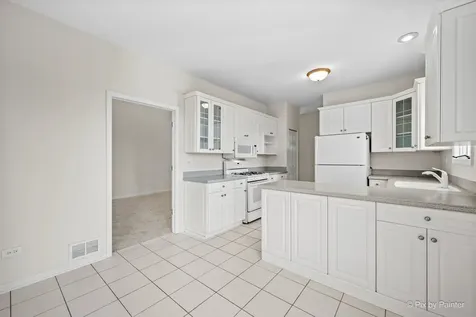 255 Charlotte Court Cary IL 60013