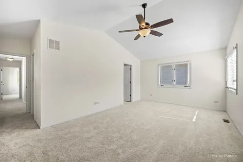 255 Charlotte Court Cary IL 60013