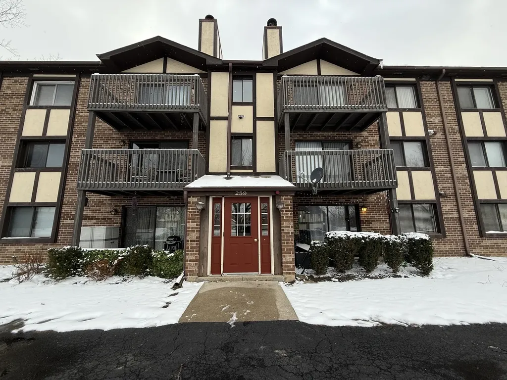 259 Stoneybrook Lane Bloomingdale IL 60108
