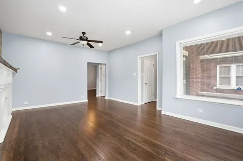 7923 South Luella Avenue Chicago IL 60617