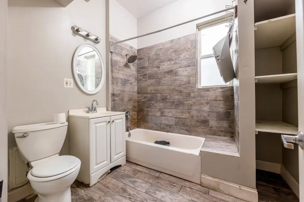 5205 South Wood Street Chicago IL 60609