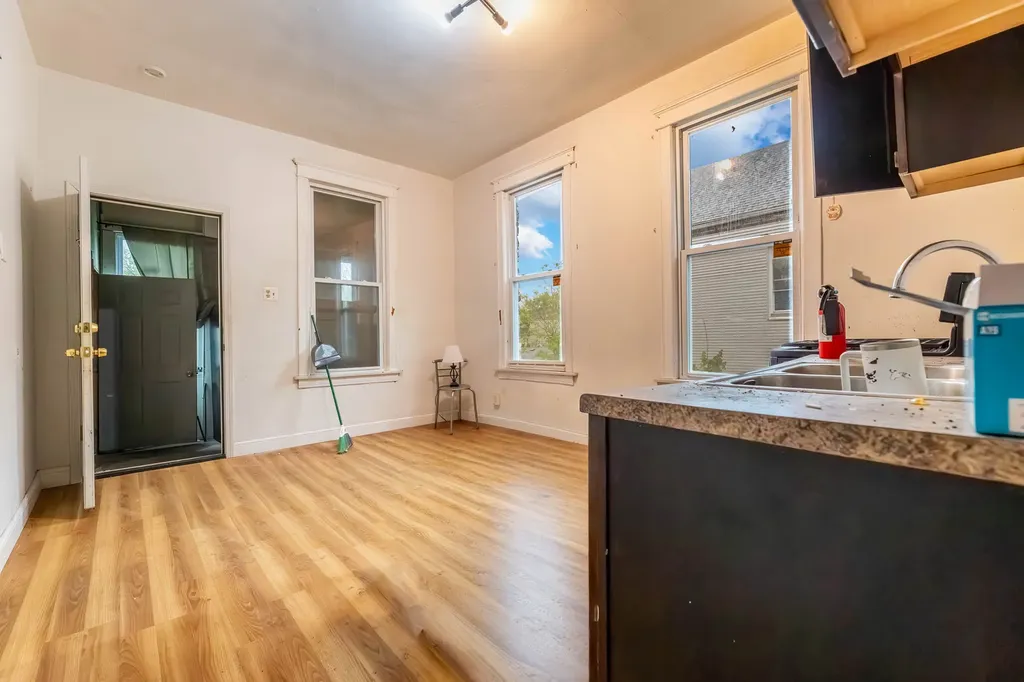 5205 South Wood Street Chicago IL 60609