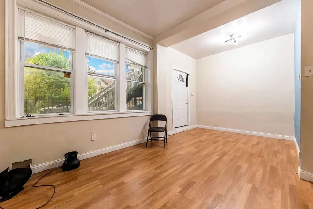 5205 South Wood Street Chicago IL 60609