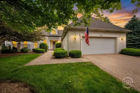 16 Glengarry Lane Sugar Grove IL 60554
