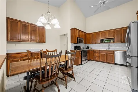 16 Glengarry Lane Sugar Grove IL 60554