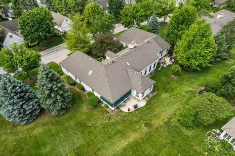 16 Glengarry Lane Sugar Grove IL 60554