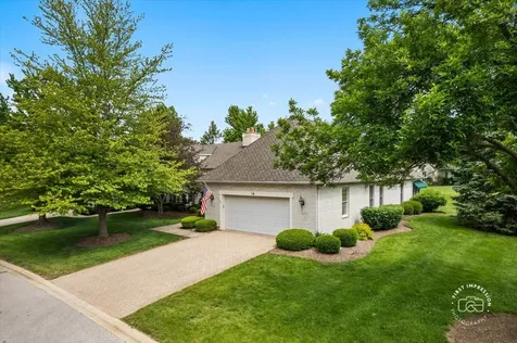 16 Glengarry Lane Sugar Grove IL 60554