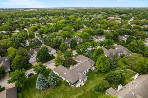 16 Glengarry Lane Sugar Grove IL 60554