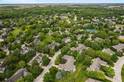 16 Glengarry Lane Sugar Grove IL 60554