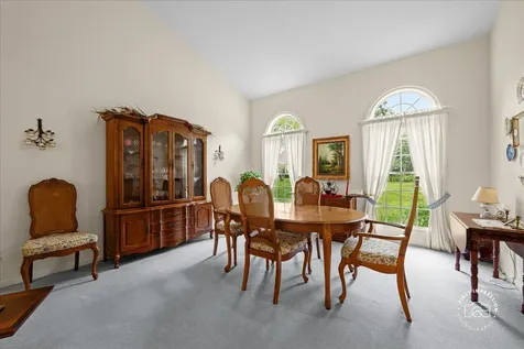16 Glengarry Lane Sugar Grove IL 60554
