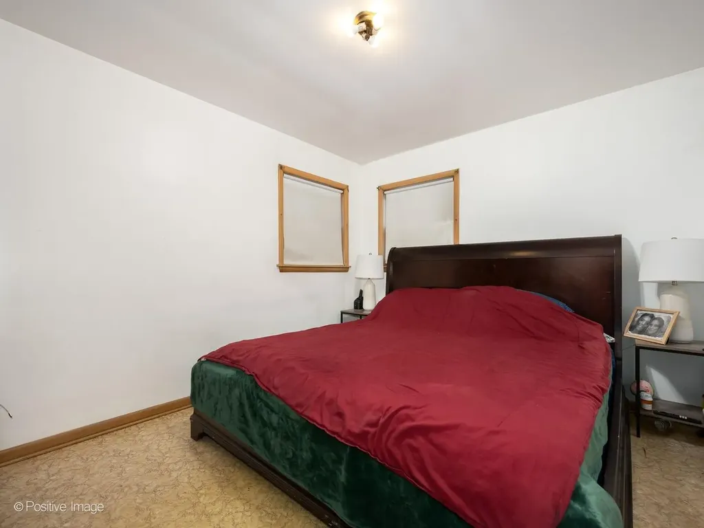 2630 West Estes Avenue Chicago IL 60645