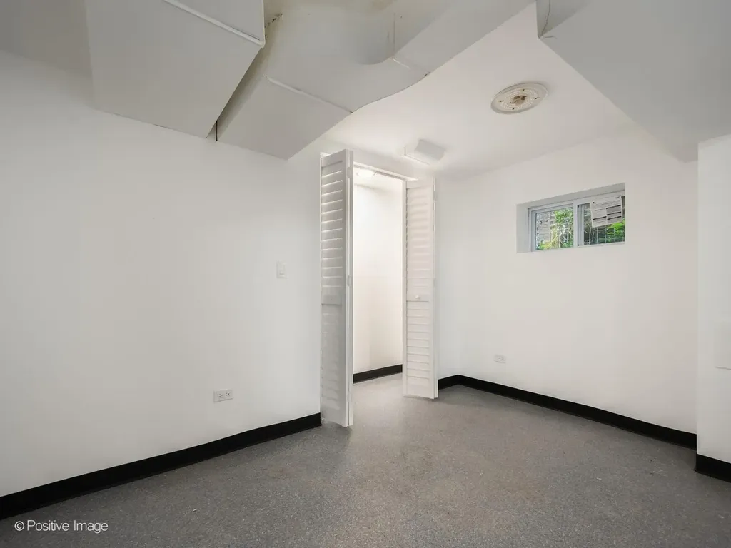 2630 West Estes Avenue Chicago IL 60645