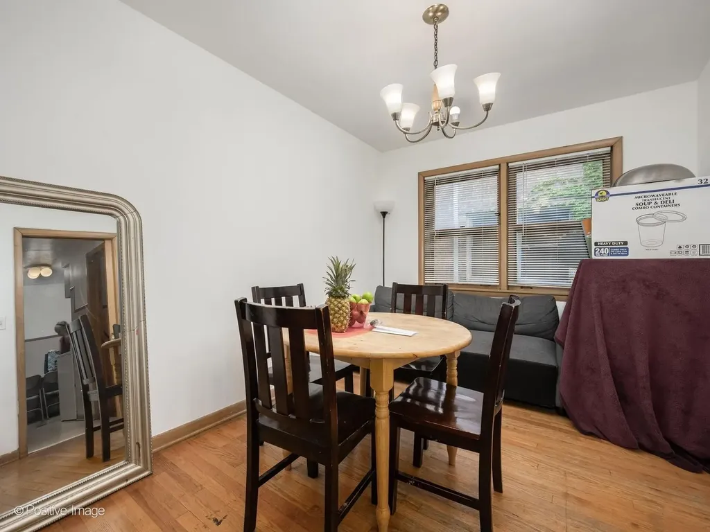 2630 West Estes Avenue Chicago IL 60645