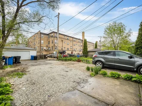 2630 West Estes Avenue Chicago IL 60645