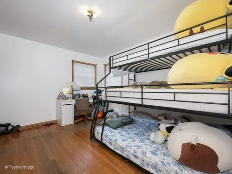 2630 West Estes Avenue Chicago IL 60645