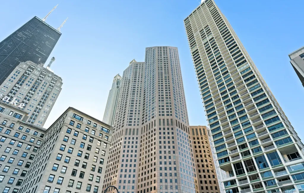 950 North Michigan Avenue Chicago IL 60611