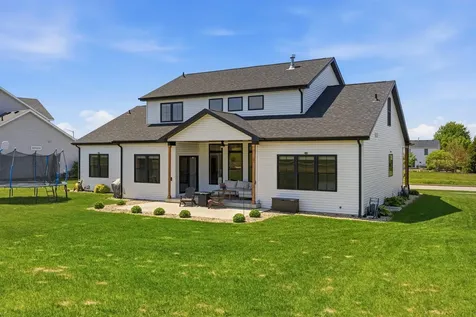 2516 Piney Run Bloomington IL 61705