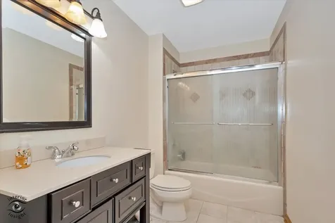 11515 Ellwood Greens Road Genoa IL 60135