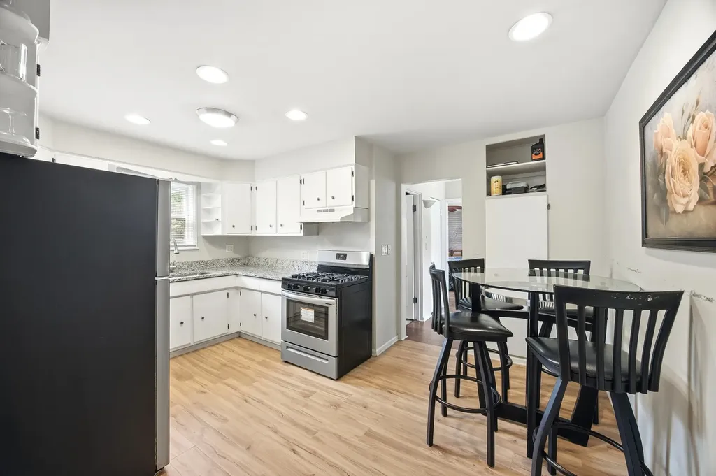 1112 Spruce Street Lake In The Hills IL 60156