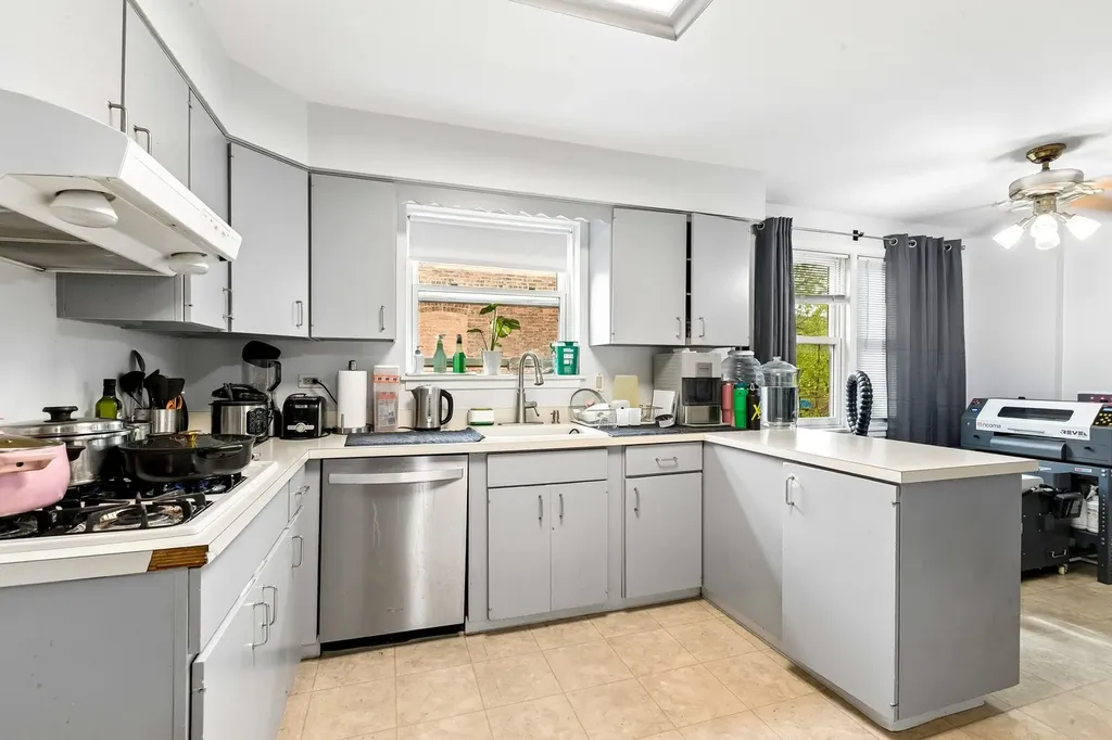 2225 West Touhy Avenue Chicago IL 60645