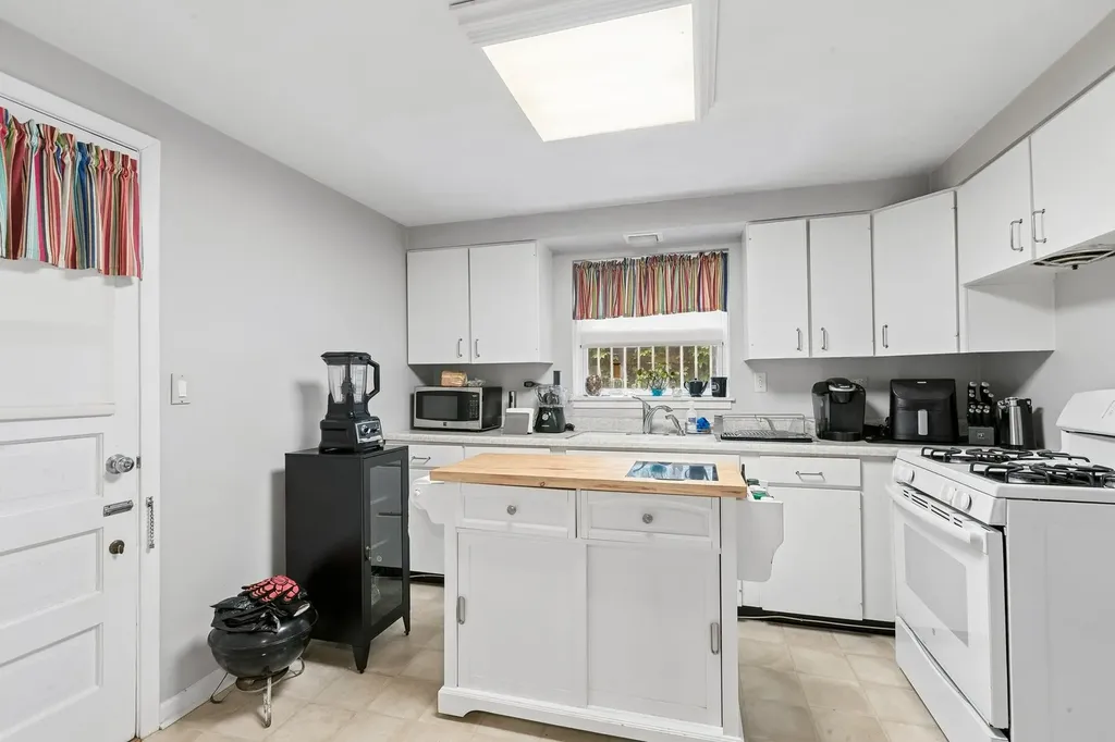 2225 West Touhy Avenue Chicago IL 60645